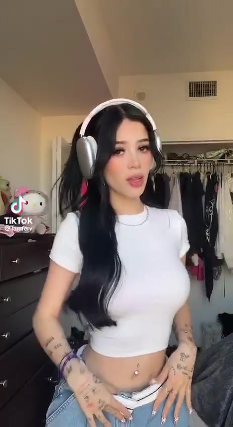 Iamferv!!! Sexy dance on bedroom