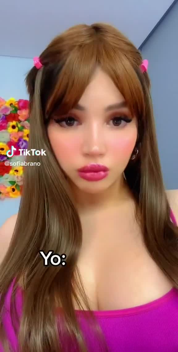 Sofia Brano – Hot tiktok girl sexy in new video