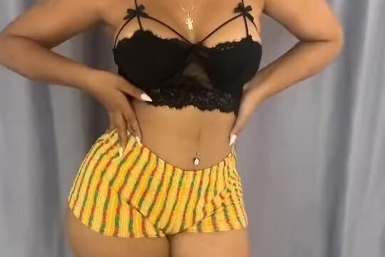 Lapoderosa69 nude sexy new update video !!!