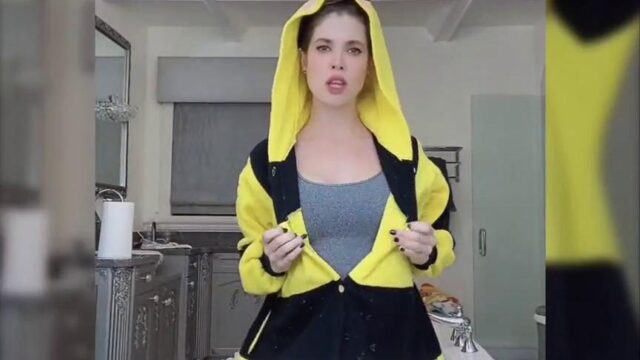 Amanda Cerny Nude Nip Slip While Striptease Video Leaked