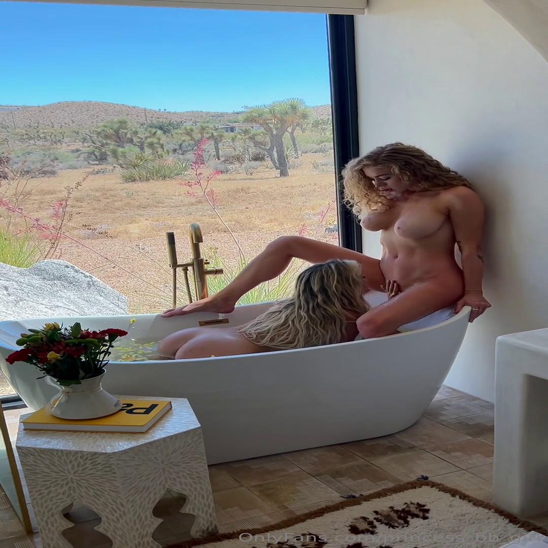 Princess_bb_girl With Iambentlee Lesbian Onlyfans Video